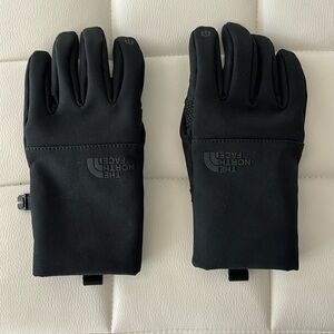 Northface smart touch tech snow gloves